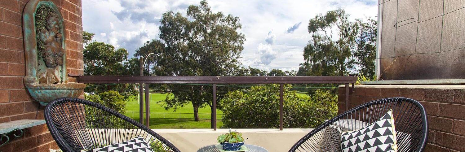 A Spacious Light-Filled Residence Sold By Owner In Parkville